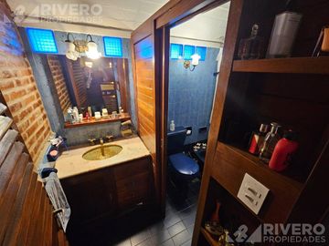 CASA EN VENTA EN CASTELAR NORTE - LOTE PROPIO