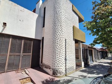Casa en  venta Inmediaciones Club Alemán