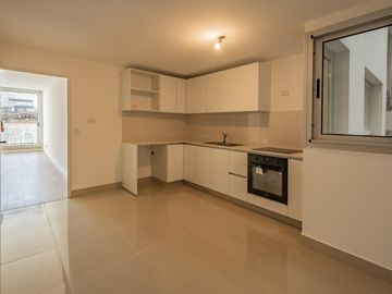 Departamento 4 ambientes en  Venta en Villa Crespo.