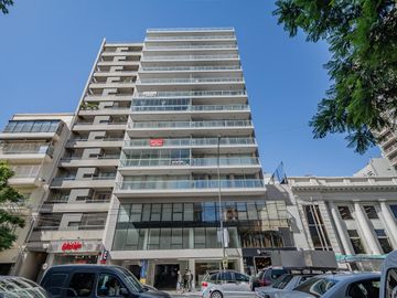 Departamento 4 ambientes en  Venta en Villa Crespo.