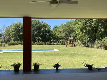 VENTA Casa Haras Del Sol Pilar-Pileta-Amplio Terreno-Losa radiante-Hipico-Tenis-Paddle-APTO CREDITO