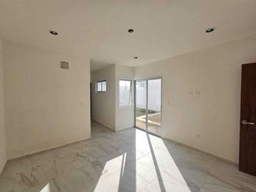 ¡Entrega Inmediata! Casa en Venta al Norte de Mérida en Conkal