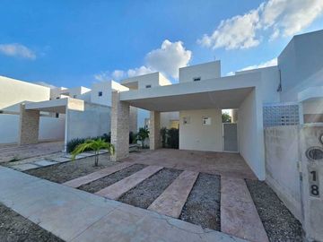 ¡Entrega Inmediata! Casa en Venta al Norte de Mérida en Conkal