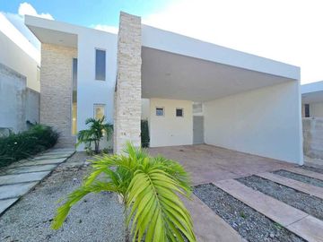 ¡Entrega Inmediata! Casa en Venta al Norte de Mérida en Conkal