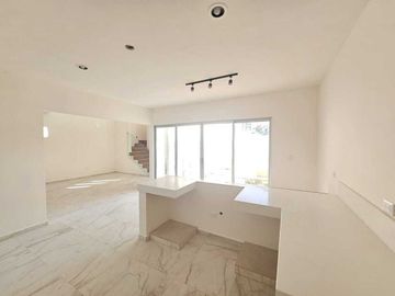 ¡Entrega Inmediata! Casa en Venta al Norte de Mérida en Conkal