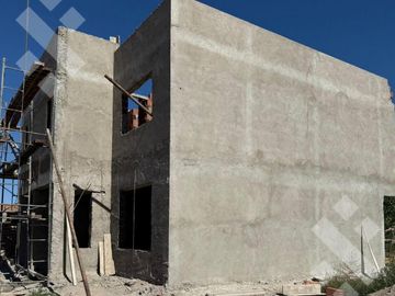 En Venta, Duplex en Pozo, 2 dormitorios, B° Don Luckas, Plottier.