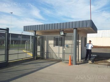 Nave Industrial - Alquiler - Moreno