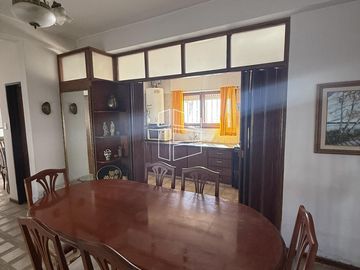 Venta - Propiedad tipo dúplex en el Centro de General Roca -  C083
