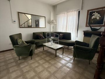 Venta - Propiedad tipo dúplex en el Centro de General Roca -  C083