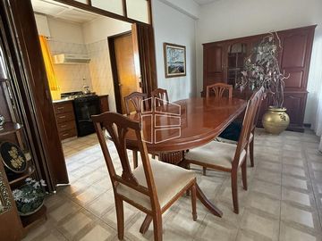 Venta - Propiedad tipo dúplex en el Centro de General Roca -  C083