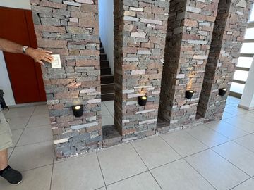 Casa sobre lote de 1000m2 con costa al rio