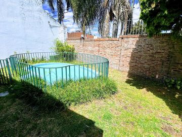 casa de 4 ambientes con pileta. Ituzaingó Norte a 4 cuadras