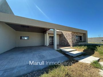 Casa en venta Brisas de Manantiales | Dos dormitorios