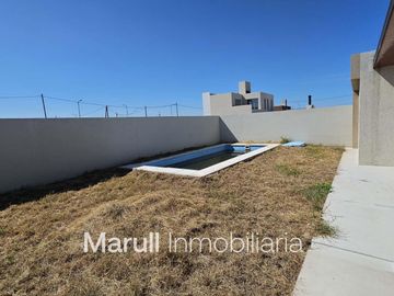 Casa en venta Brisas de Manantiales | Dos dormitorios