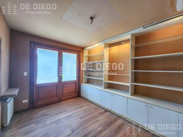 Venta casa 5 ambientes doble lote, pileta y ascensor -  Country San Miguel de Ghiso, Bella Vista