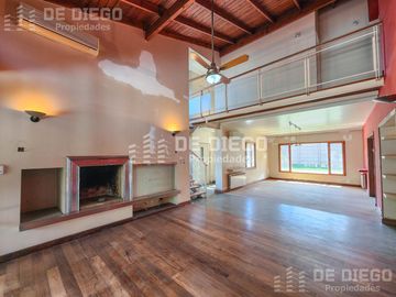 Venta casa 5 ambientes doble lote, pileta y ascensor -  Country San Miguel de Ghiso, Bella Vista