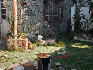 Venta Casa 2 Amb. Villa Luzuriaga  Sobre Lote  10x21M²