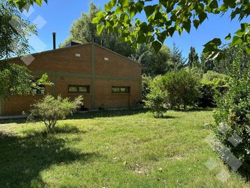 En venta, Casa de 2 Dormitorios en planta baja, B° Proyecto Joven, Plottier