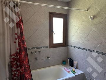 En venta, Casa de 2 Dormitorios en planta baja, B° Proyecto Joven, Plottier