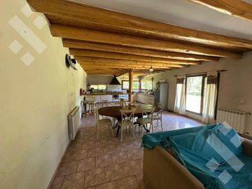 En venta, Casa de 2 Dormitorios en planta baja, B° Proyecto Joven, Plottier
