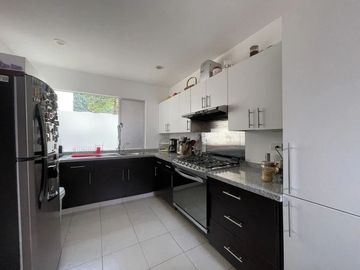 CASA EN CONDOMINIO EN CALLE CERRADA CON DOBLE SEGURIDAD