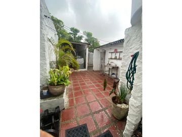 casa en venta barrio la mercedes Sur