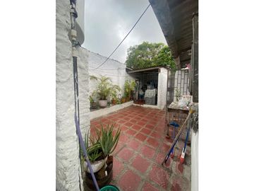 casa en venta barrio la mercedes Sur