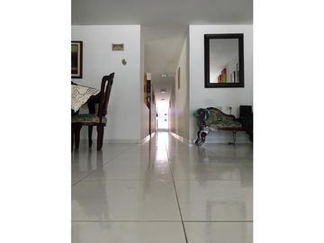 casa en venta barrio la mercedes Sur