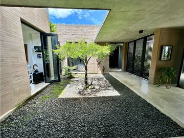 Casa campestre con diseño exclusivo en Cerritos - Pereira