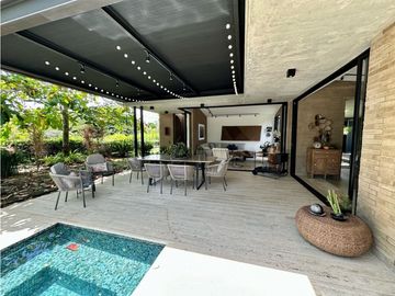 Casa campestre con diseño exclusivo en Cerritos - Pereira