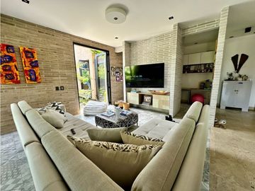 Casa campestre con diseño exclusivo en Cerritos - Pereira