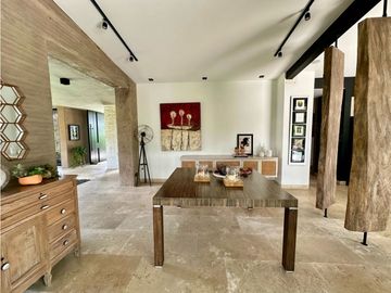 Casa campestre con diseño exclusivo en Cerritos - Pereira
