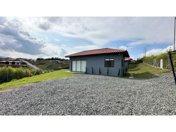 Casa campestre a la venta en Combia