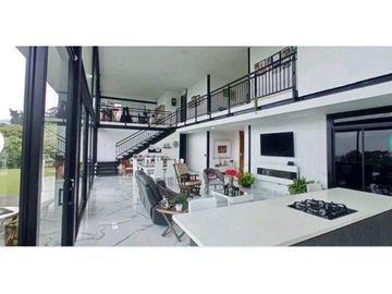 CASA CAMPESTRE EN VENTA VIA CALI-YUMBO DAPA