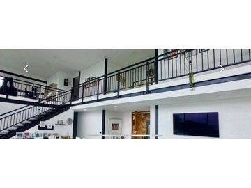 CASA CAMPESTRE EN VENTA VIA CALI-YUMBO DAPA