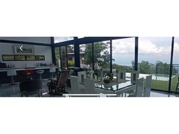 CASA CAMPESTRE EN VENTA VIA CALI-YUMBO DAPA