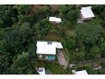 CASA CAMPESTRE EN VENTA VIA CALI-YUMBO DAPA