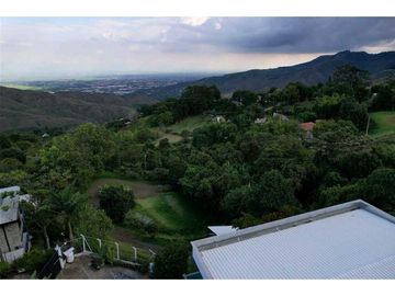 CASA CAMPESTRE EN VENTA VIA CALI-YUMBO DAPA