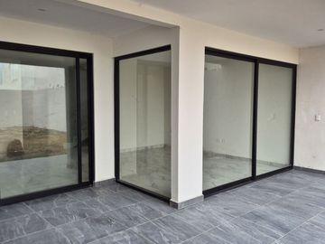 VENTA CASA CUMBRES DEL LAGO RECÁMARA EN PLANTA BAJA