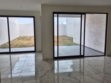 VENTA CASA CUMBRES DEL LAGO RECÁMARA EN PLANTA BAJA