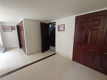 APARTAMENTO EN VENTA LOS CRISTALES ⬆7 160M2 🛌2 🚽3 🚘2P