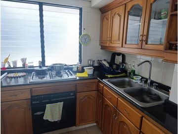 APARTAMENTO EN VENTA LOS CRISTALES ⬆7 160M2 🛌2 🚽3 🚘2P