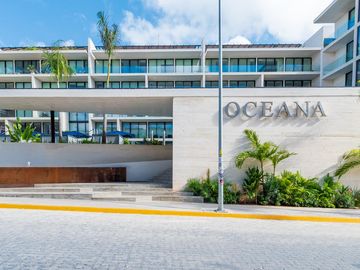 Oceana 2 Bedroom Ocean View Penthouse- Nuevo en el mercado