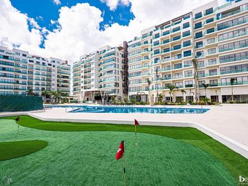 Oportunidad de inversión! Lujosos Condominios de 3 Recámaras