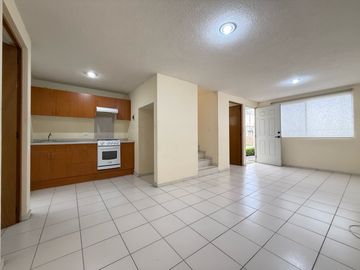 Casa en  Venta en Fraccionamiento Laureles Cuautlancingo