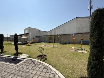 Casa en  Venta en Fraccionamiento Laureles Cuautlancingo
