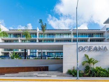 Oceana 2 Bedroom Ocean View Penthouse- Nuevo en el mercado