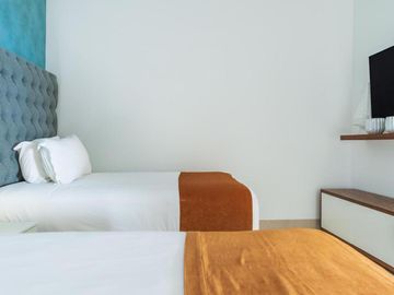 Oceana 2 Bedroom Ocean View Penthouse- Nuevo en el mercado