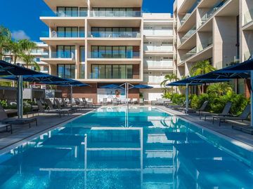 Oceana 2 Bedroom Ocean View Penthouse- Nuevo en el mercado
