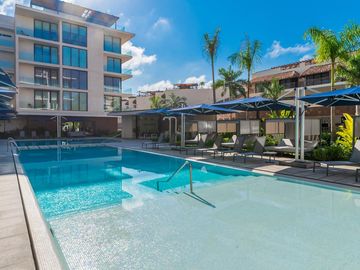 Oceana 2 Bedroom Ocean View Penthouse- Nuevo en el mercado